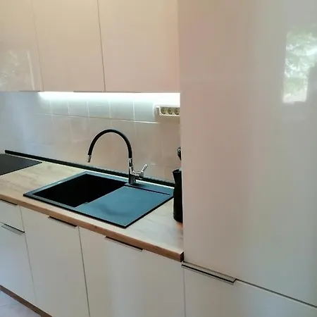 Iris 아파트 산책길